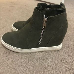 Steve Madden booties